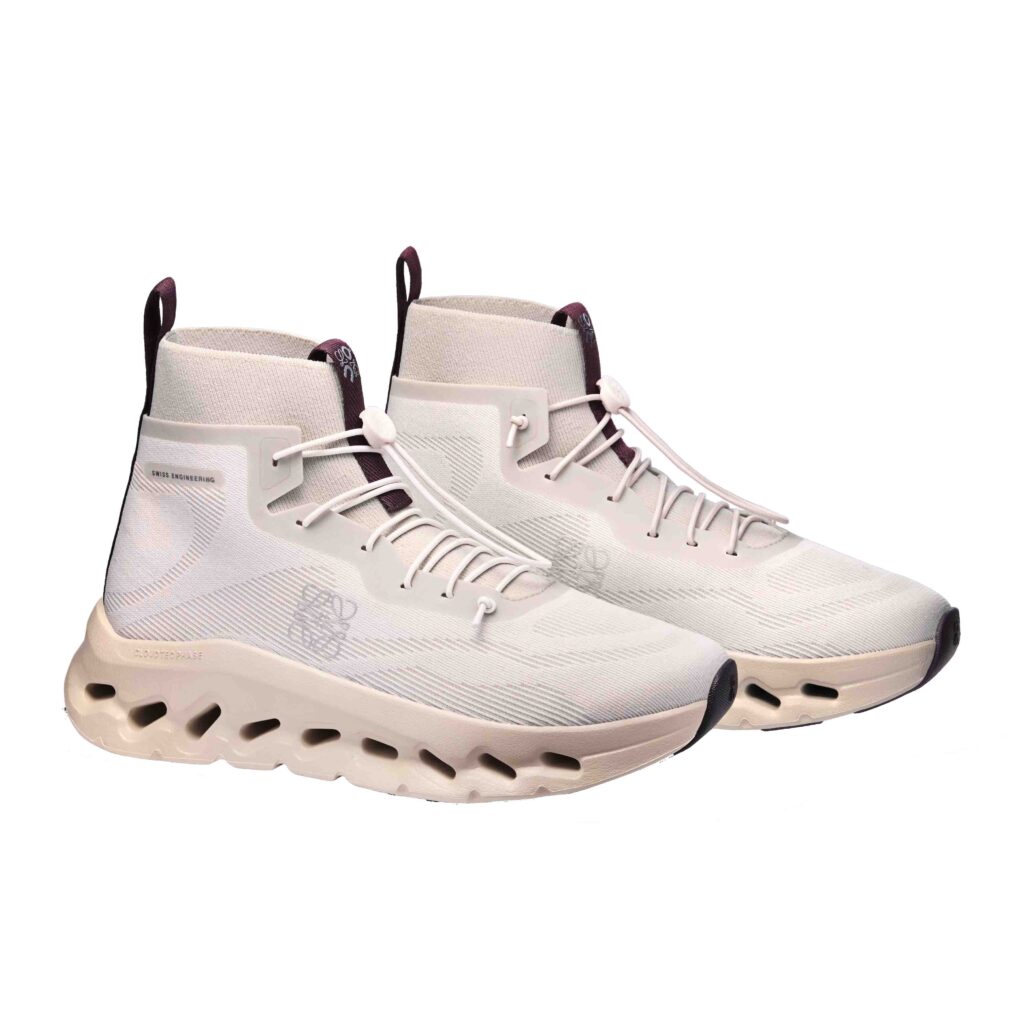 کتانی ساق‌دار زنانه On x LOEWE Cloudtilt Hi