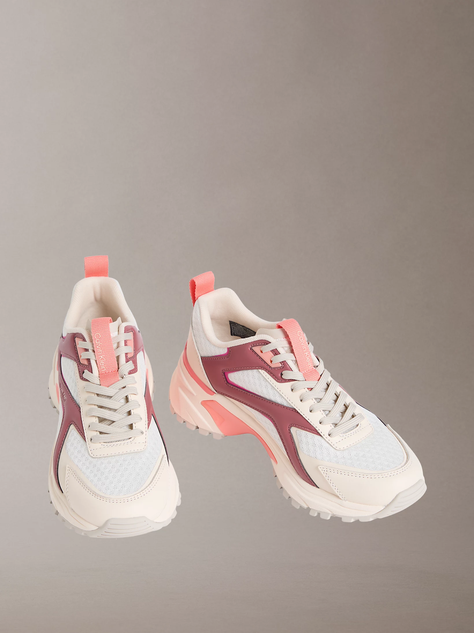 کتانی زنانه Calvin Klein Trailblazer Mesh Mix Runner - تصویر 2