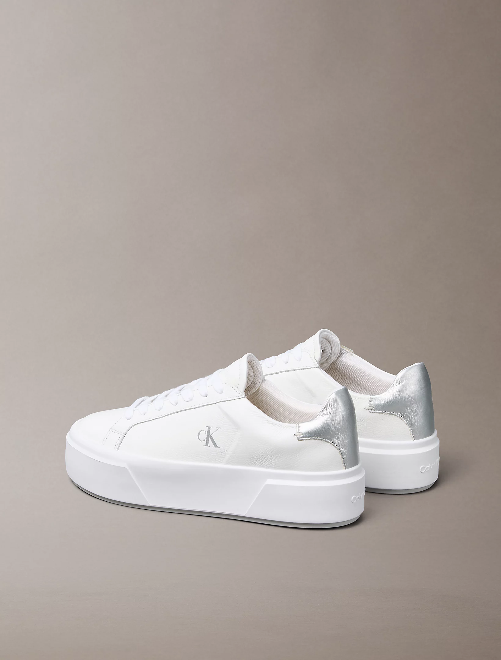 کتانی زنانه Calvin Klein Sienna Leather Platform Trainers - تصویر 3