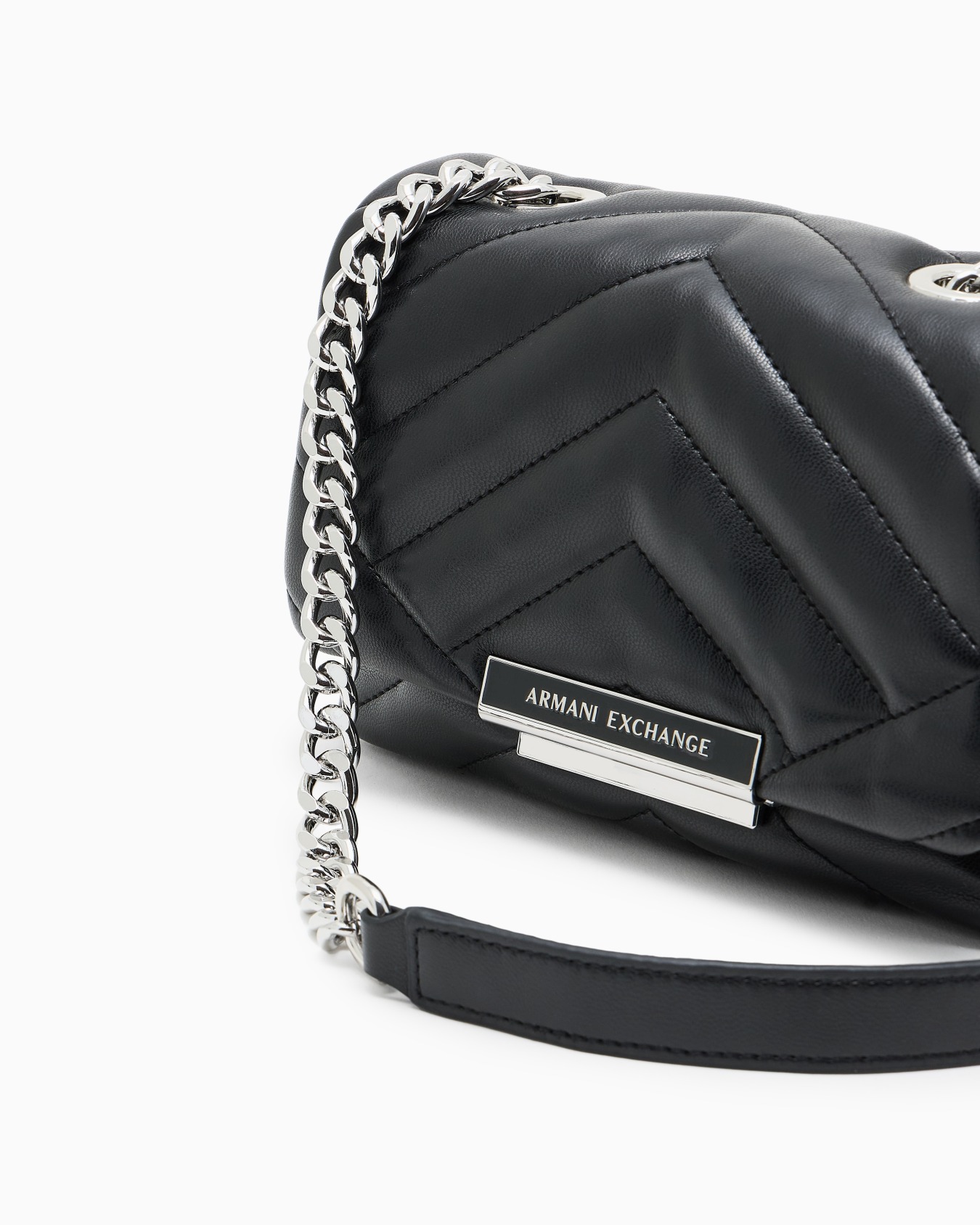 کیف مینی زنانه آرمانی اکسچنج مدل Chevron Quilted Technical Mini Bag - تصویر 5