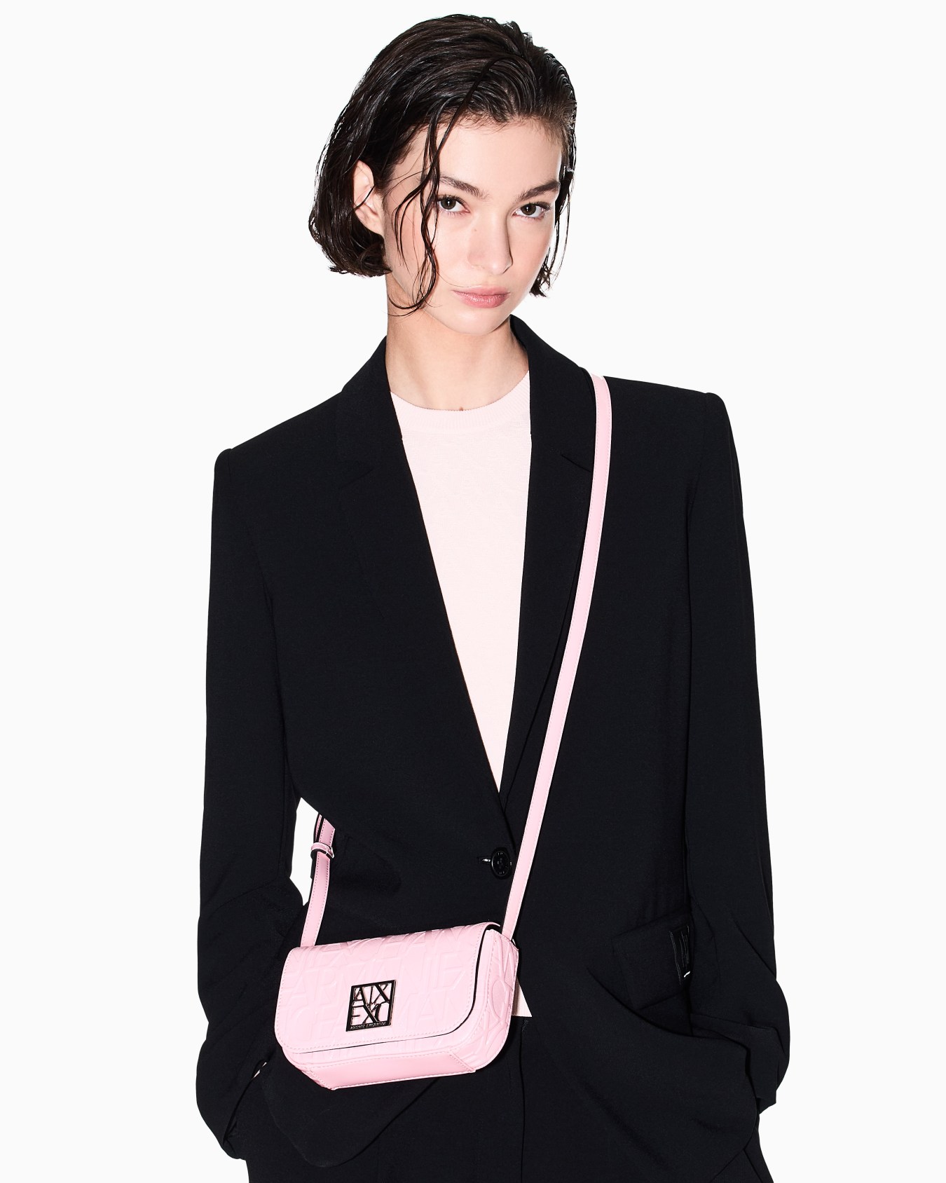 کیف دوشی زنانه آرمانی اکسچنج مدل Logo Crossbody Bag - تصویر 6