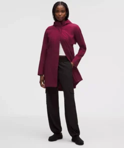 کاپشن ضدآب Lululemon