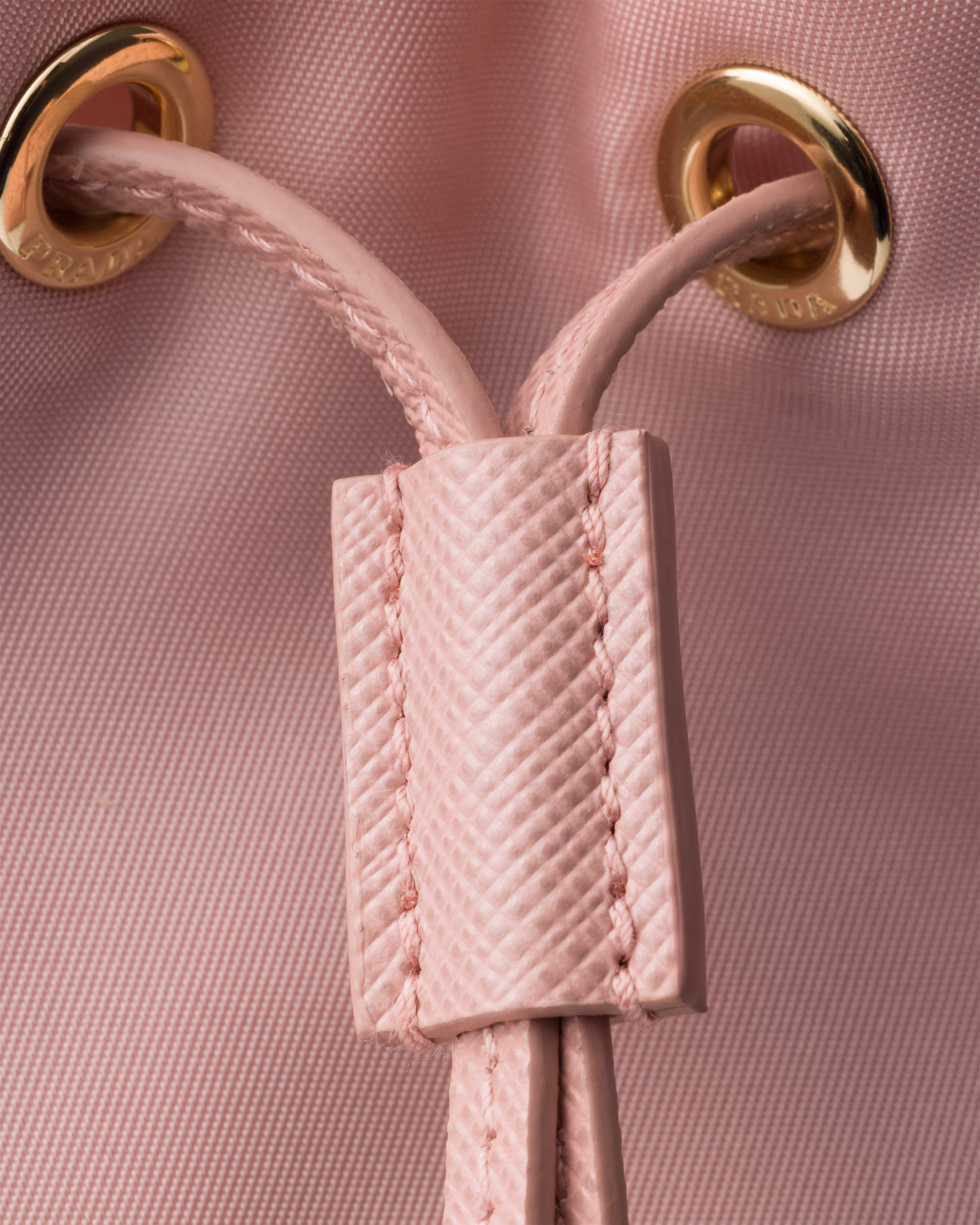 Re-Nylon pouch - تصویر 5