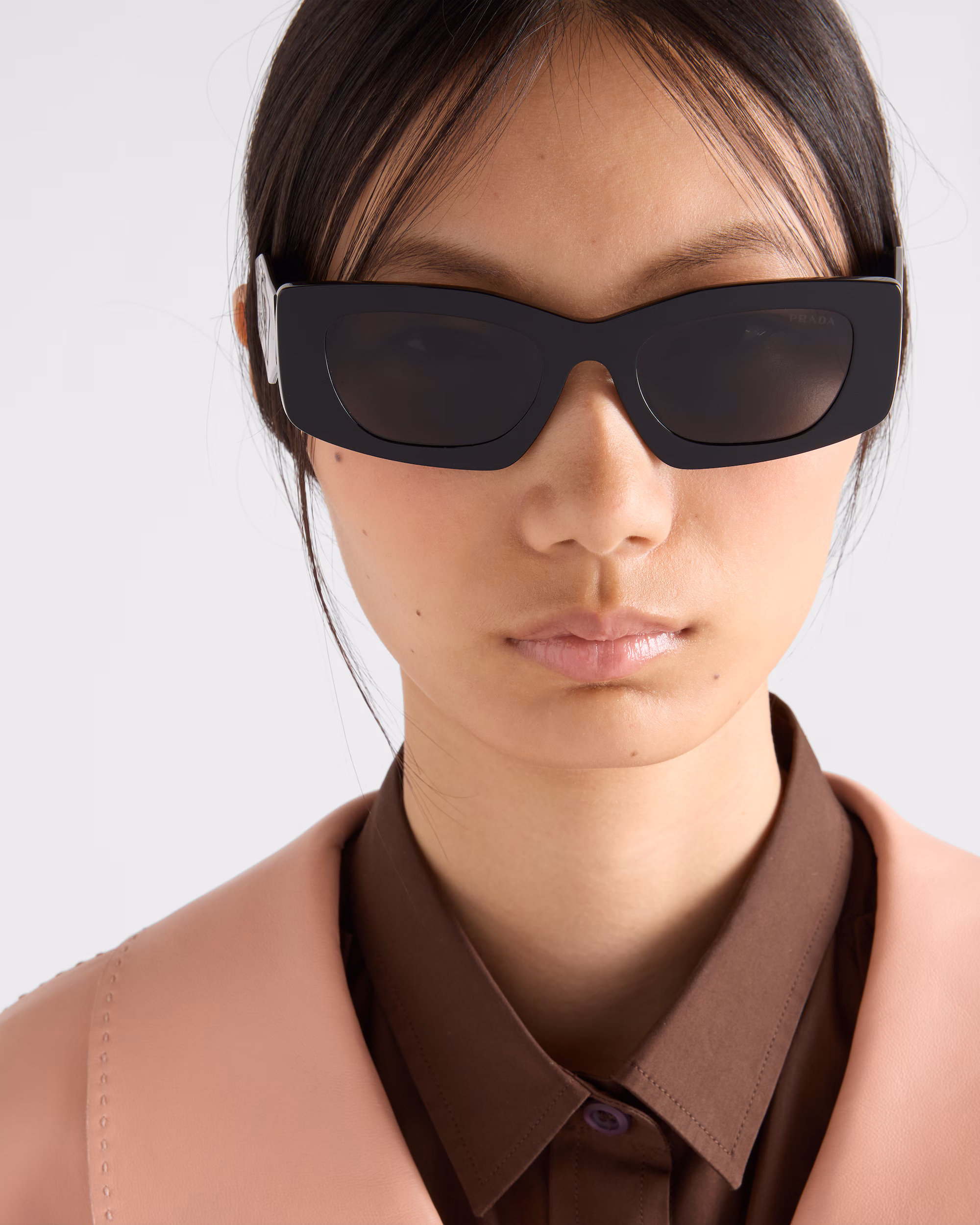 عینک آفتابی Prada با لوگوی مثلثی - تصویر 6
