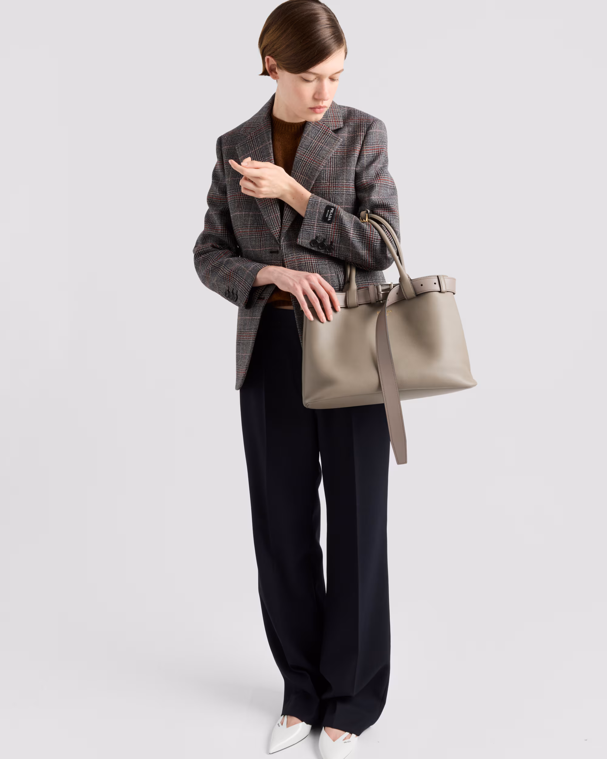 کیف دستی بزرگ چرمی Prada Buckle با کمربند - تصویر 2