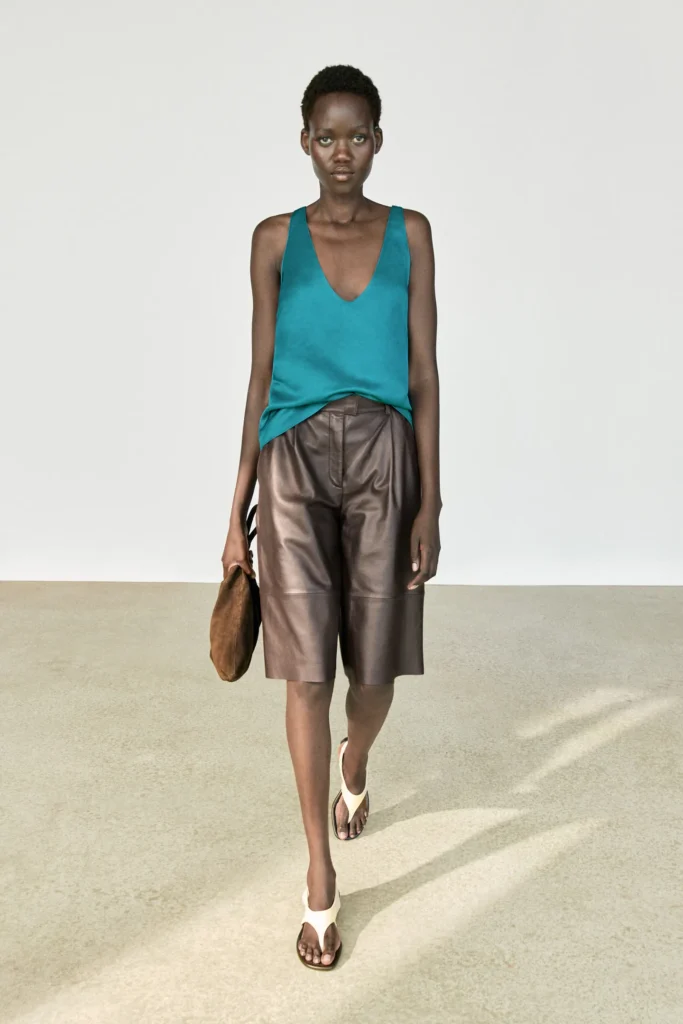 تاپ ساتن یقه هفت مخلوط کتان Massimo Dutti