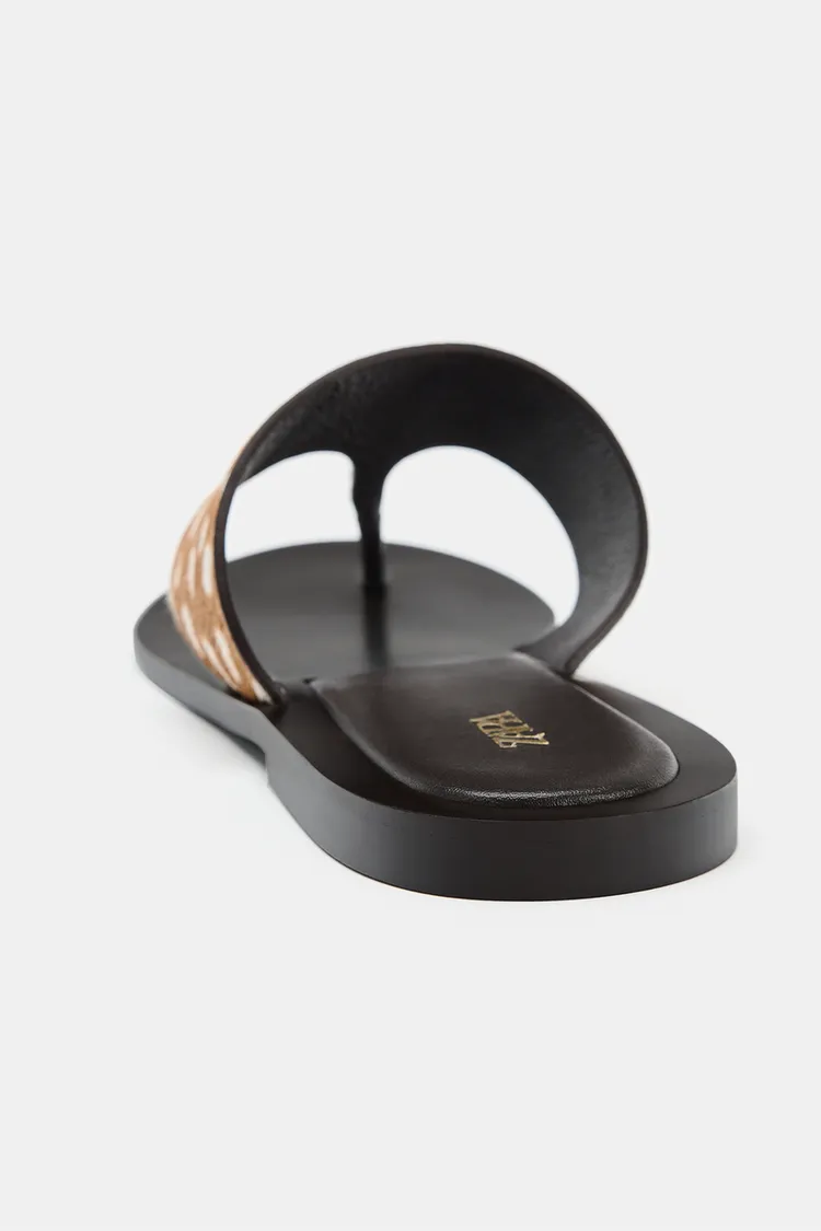 صندل چرمی زنانه زارا مدل Textured Leather Flat - تصویر 5